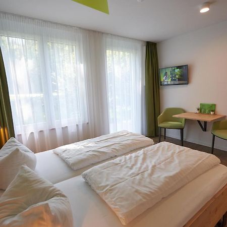 Busses Guesthouse Фрайбург Экстерьер фото